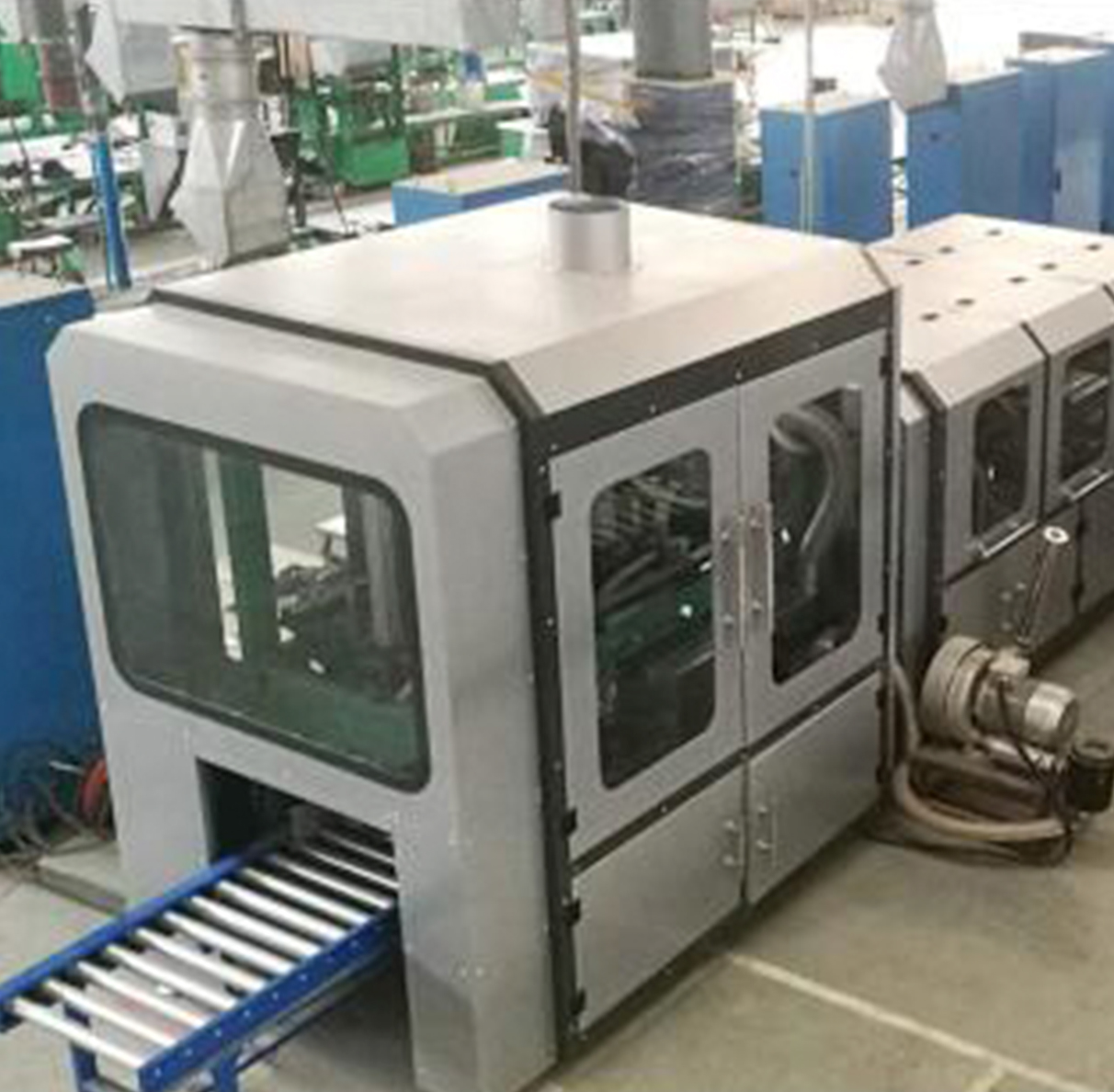 Fully automatic tubular battery casting and welding assembly line